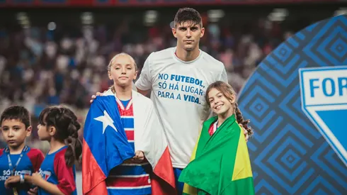 Benjamín Kuscevic fue protagonista del homenaje de Fortaleza a Colo Colo.