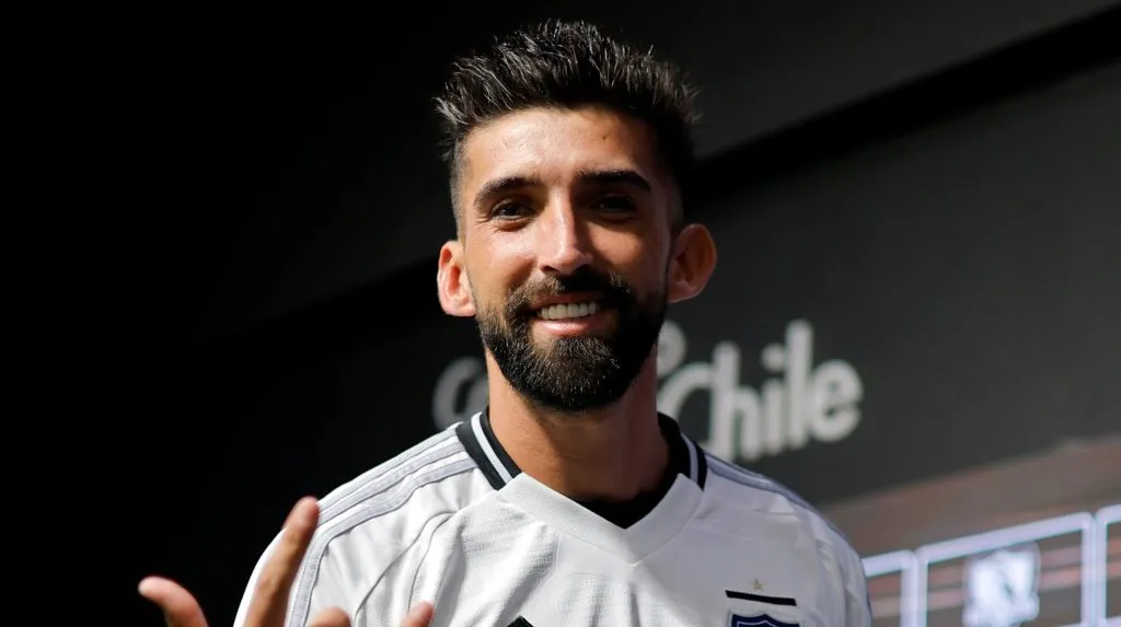 Emiliano Amor se sigue ganando un puesto de titular en Colo Colo