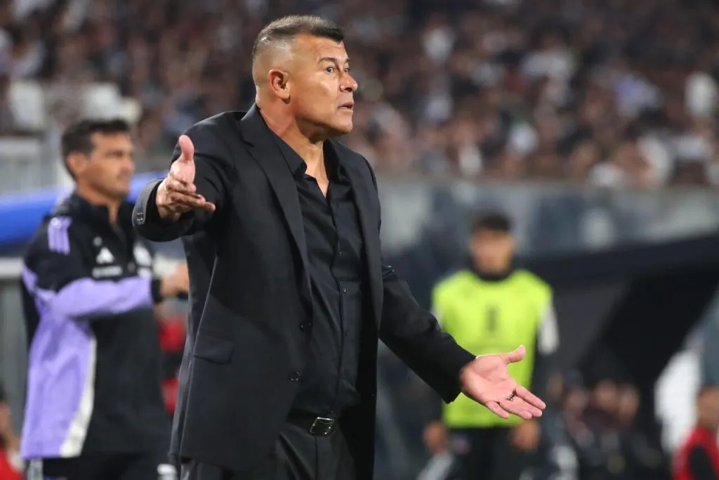 Jorge Almirón fue apercibido por la Conmebol tras retraso en Colo Colo