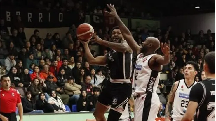 Dennis McKinney fue una de las figuras de Colo Colo.