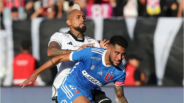 Arturo Vidal le toca la oreja a la U tras suspensión del Superclásico.