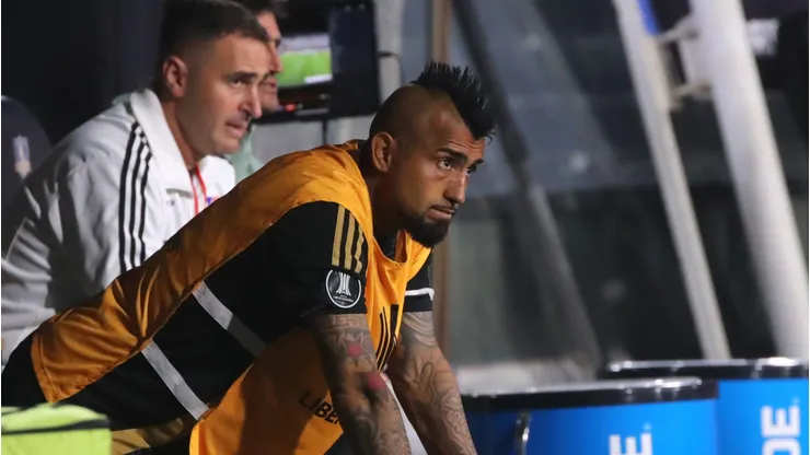 Arturo Vidal habló sobre su molestia física.