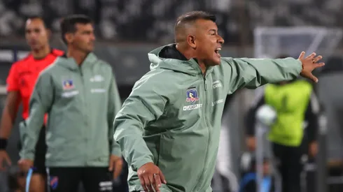 Inédito registro con enojo de Almirón en empate de Colo Colo.