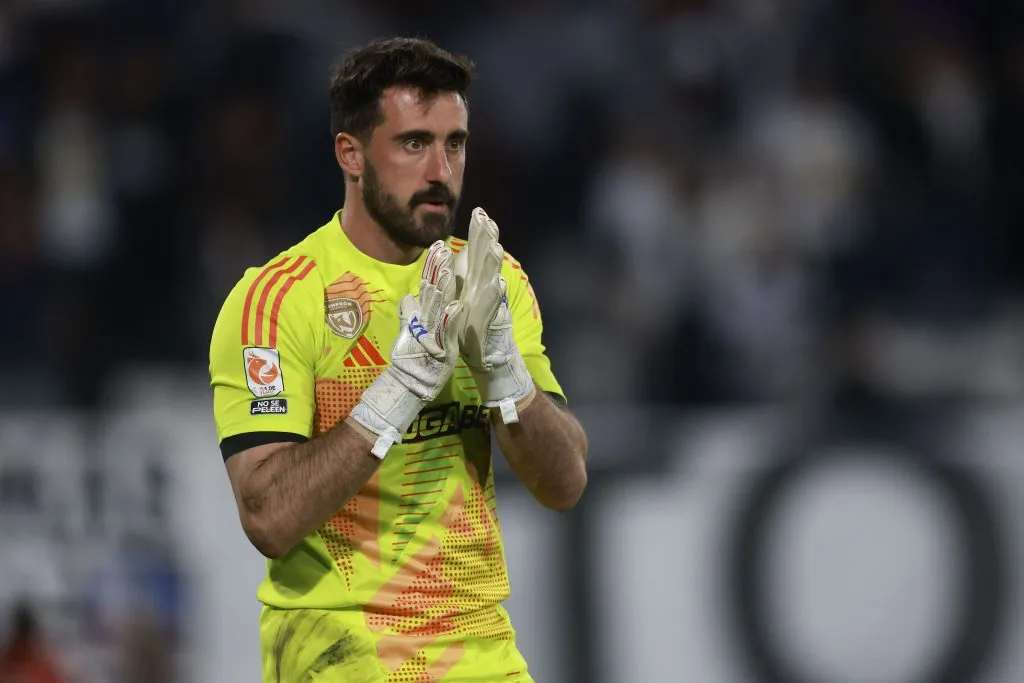 Tuto suma seis titularidades en la presente temporada con Colo Colo. Imagen: Felipe Zanca/Photosport