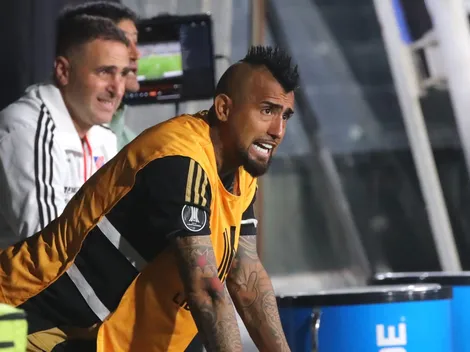 Arturo Vidal hace pasar susto a hinchas de Colo Colo