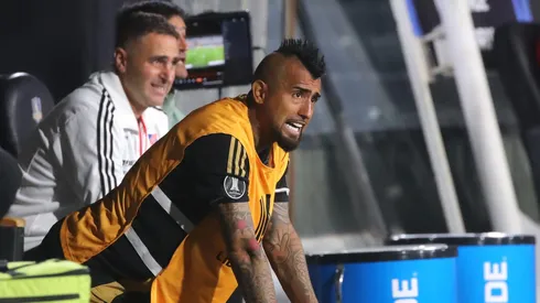 Arturo Vidal hace pasar susto a los hinchas de Colo Colo.