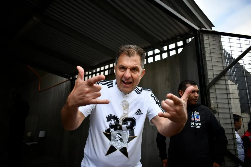 Arturo Vidal sale a decir que hay que apoyar a Aníbal Mosa en Colo Colo. Imagen: Alejandro Pizarro/Photosport