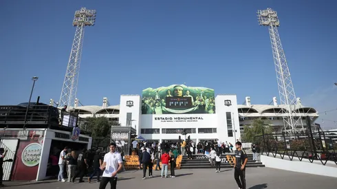 Con Mosa, Vidal, Pavez, entre otros: Colo Colo saluda a los trabajadores en su día.