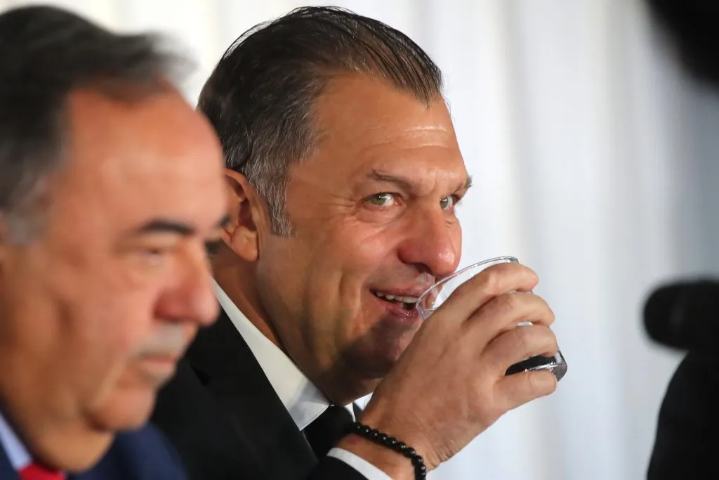 Aníbal Mosa fue reelecto presidente de Blanco y Negro | Foto: Photosport