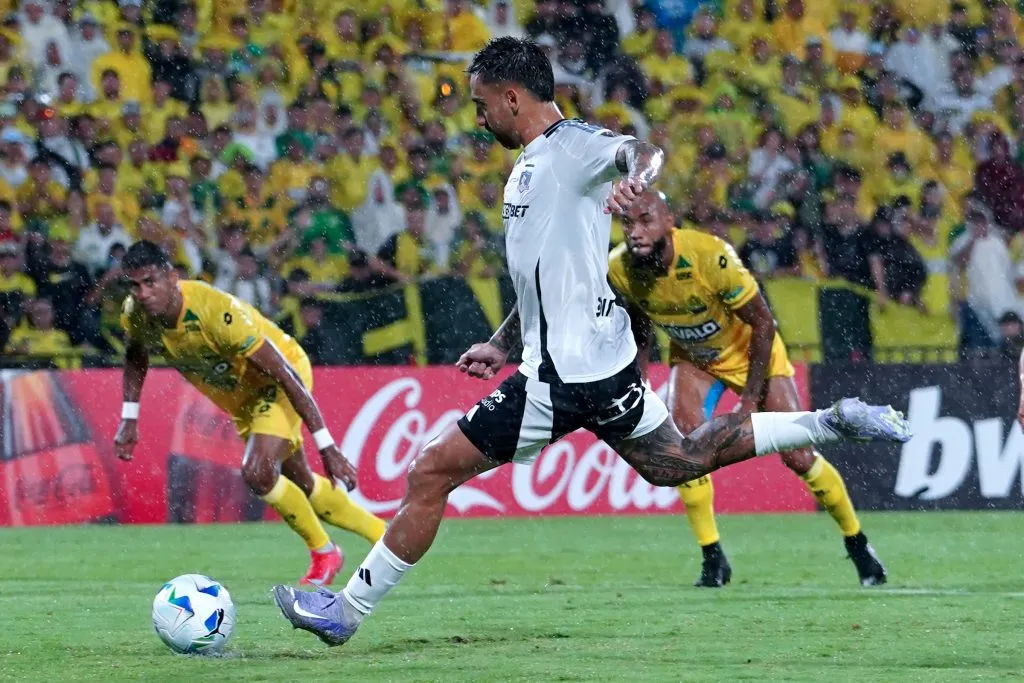 En su único partido como visita, el Popular igualó 3-3 ante Bucaramanga. Imagen: Vizzor image/Photosport