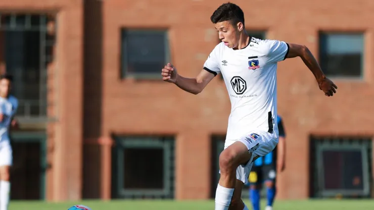 Matías Colossi con la camiseta de Colo Colo.