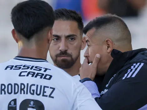 Almirón defiende a muerte a los delanteros de Colo Colo: “Me enojo cuando…”