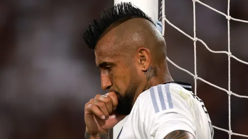 Arturo Vidal hace fuerte autocrítica y promete el Torneo Nacional tras papelón de Colo Colo.