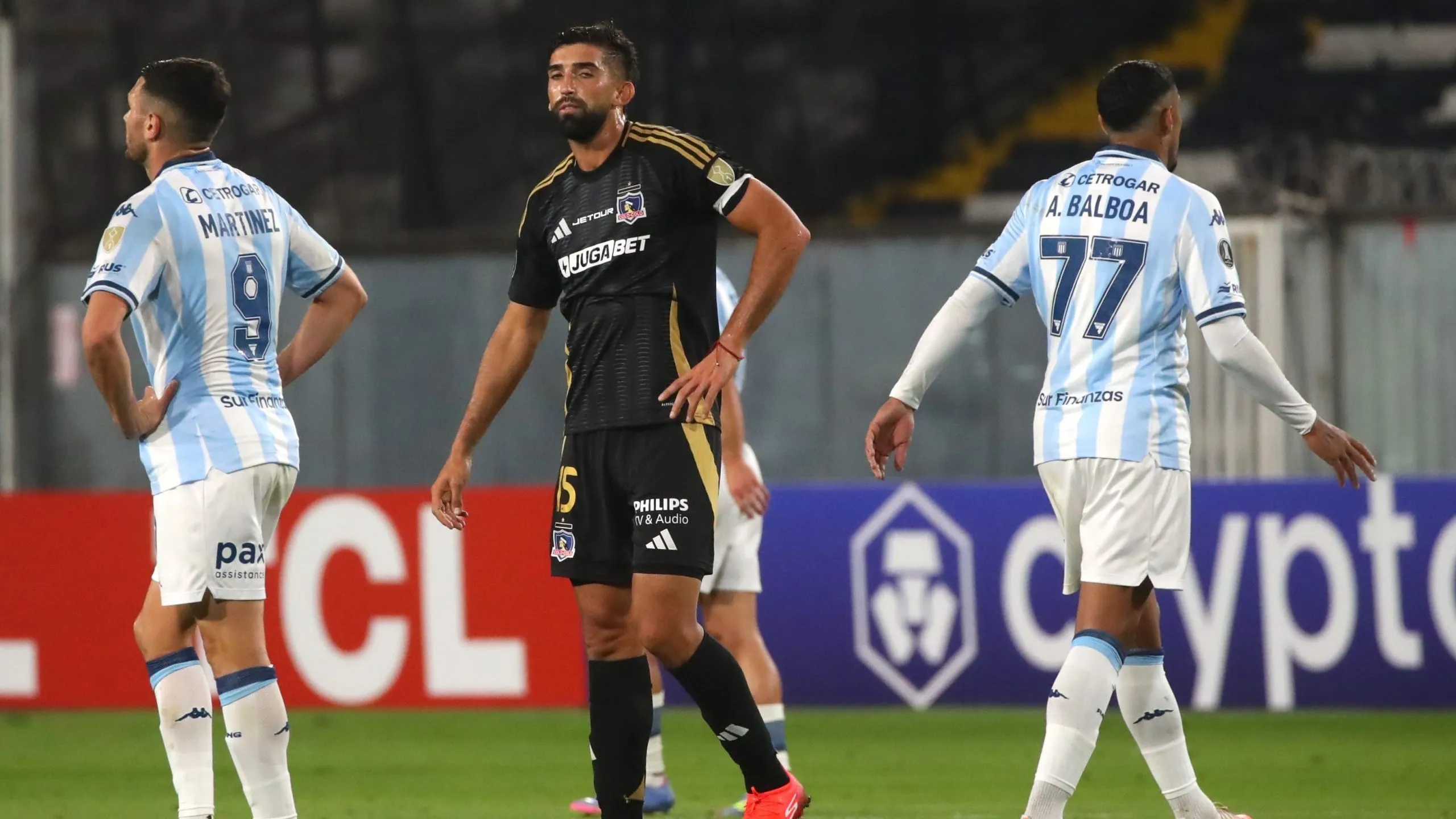 Emiliano Amor en el partido de Copa Libertadores. (Foto: Photosport)