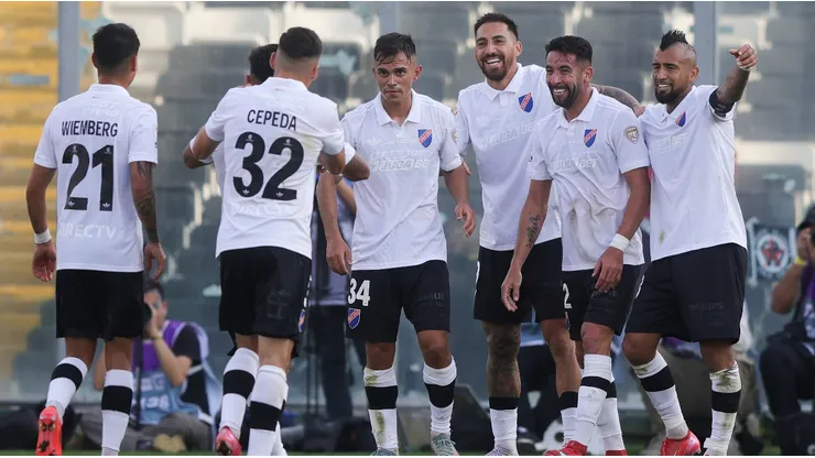 La especial visita que recibió Colo Colo en Argentina previo al duelo con Racing Club.