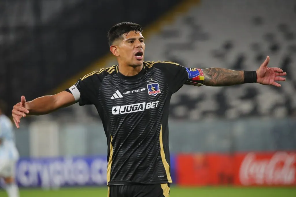 Esteban Pavez es uno de los que termina contrato en Colo Colo a finales del 2026. Imagen: Jonnathan Oyarzun/Photosport