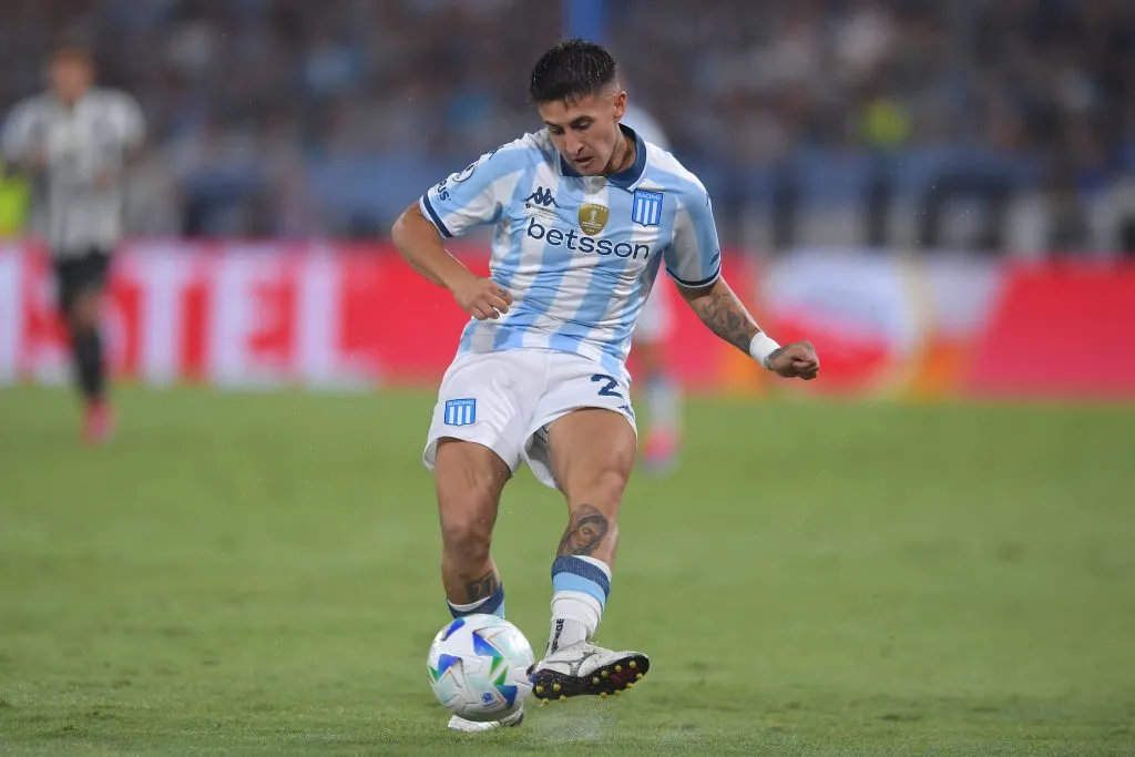 Gabriel Rojas dejó atrás su lesión y se perfila como titular ante el Cacique.