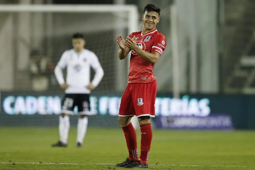 Brian Fernández con Unión La Calera enfrentando a Colo Colo. (Foto: Photosport)