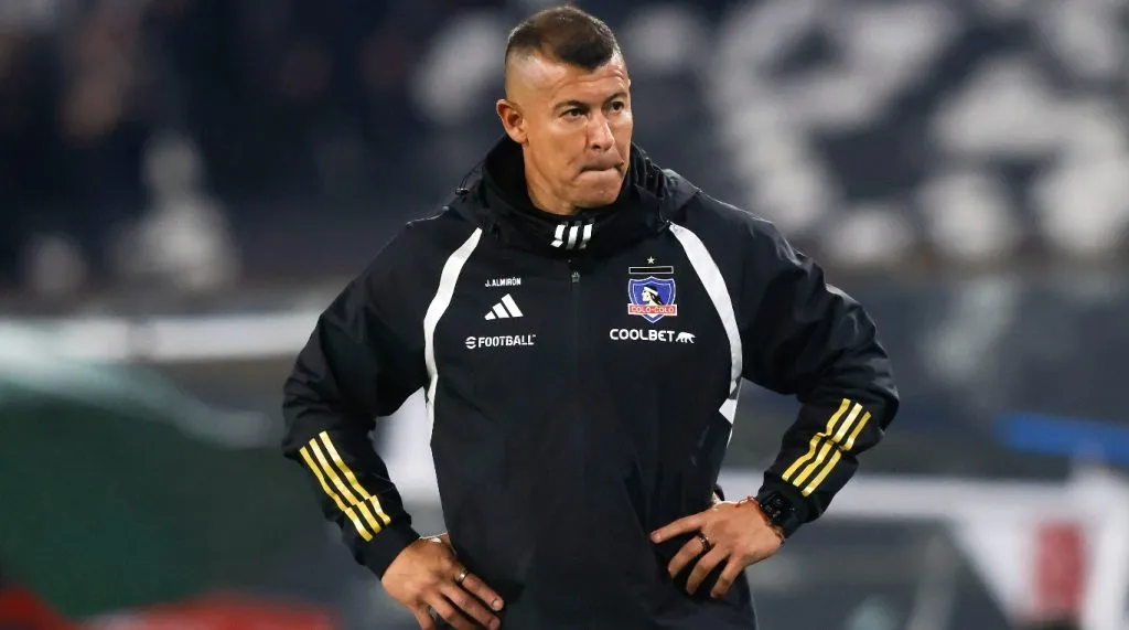 Jorge Almirón tiene las horas contadas en Colo Colo.