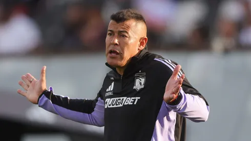 Jorge Almirón está muy cuestionado en Colo Colo.
