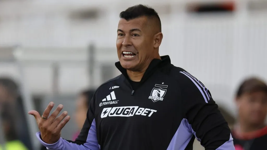Colo Colo tiene decidido despedir a Jorge Almirón.