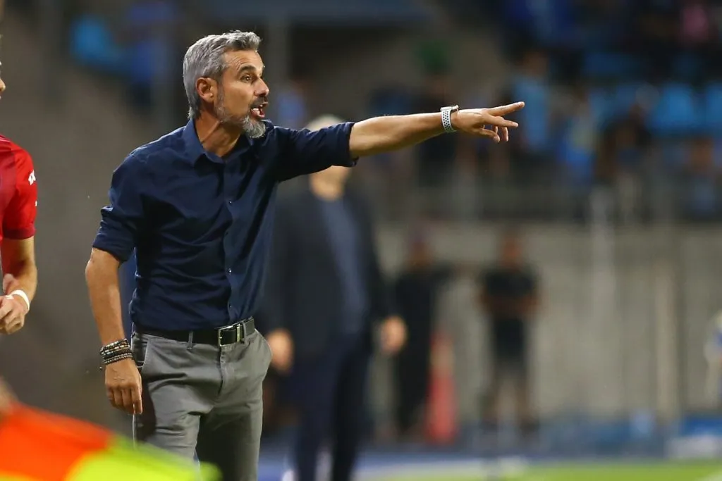 Miguel Ramírez puede volver a dirigir en el mes de junio. Imagen: Alex Diaz/Photosport