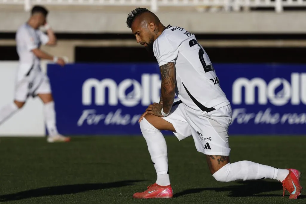 Vidal no pasa por su mejor momento en Colo Colo | Foto: Photosport