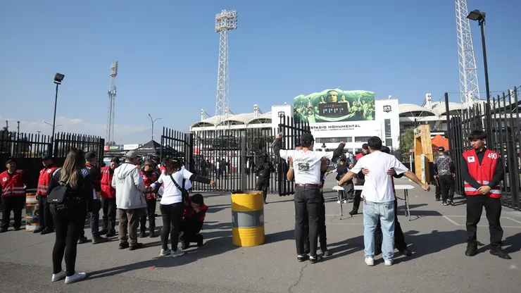 Autoridades realizan exhaustiva inspección al Monumental previo al Colo Colo vs Ñublense.