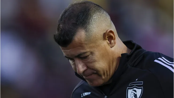 Jorge Almirón encamina su salida de Colo Colo.