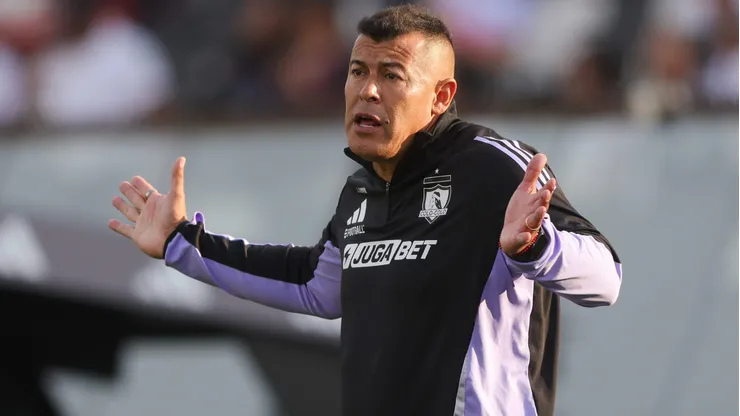 CSD Colo Colo exige rol clave al futuro reemplazante de Almirón.