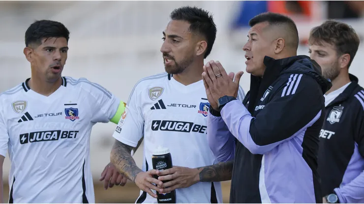 El claro mensaje de Correa en medio de la incertidumbre con Almirón.