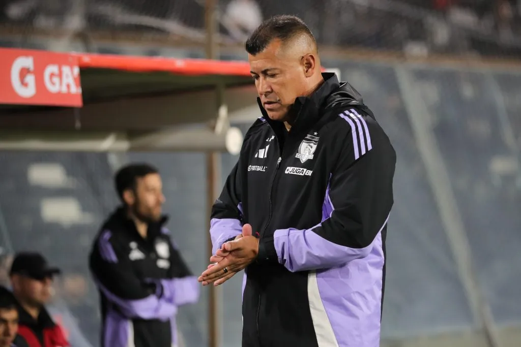 El entrenador argentino dirigirá este sábado a Colo Colo. (Foto: Photosport)