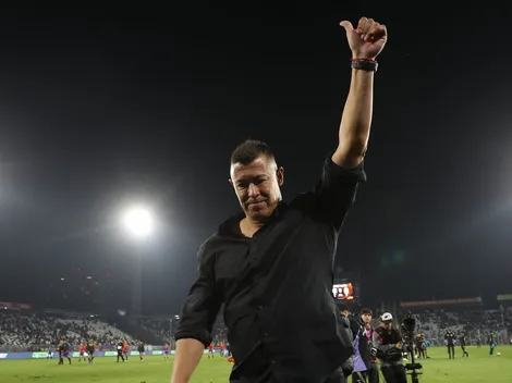 Experto descarta sanción por polémica conferencia de prensa de Almirón