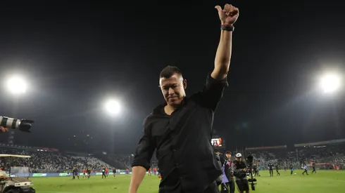 Jorge Almirón seguirá siendo entrenador de Colo Colo.