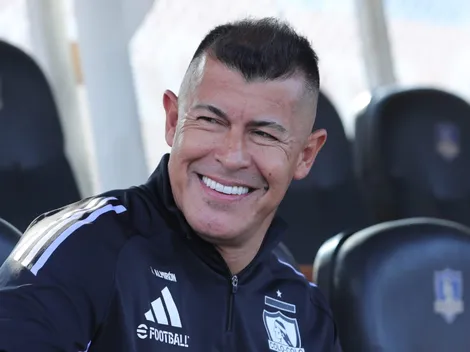 Almirón celebra y recibe gran “ayuda” en Colo Colo vs La Calera