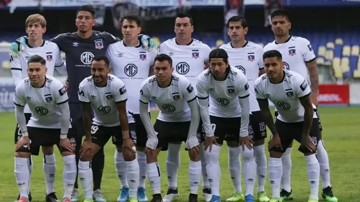 Iván Rossi jugando ante Puerto Montt con la camiseta de Colo Colo.