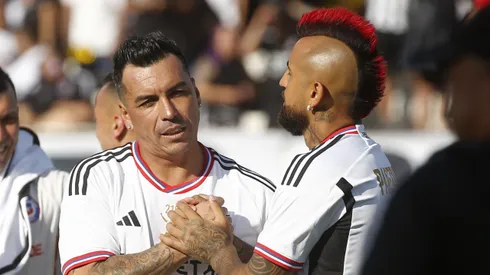 La notable tocada de oreja de Arturo Vidal y Esteban Paredes a Johnny Herrera.