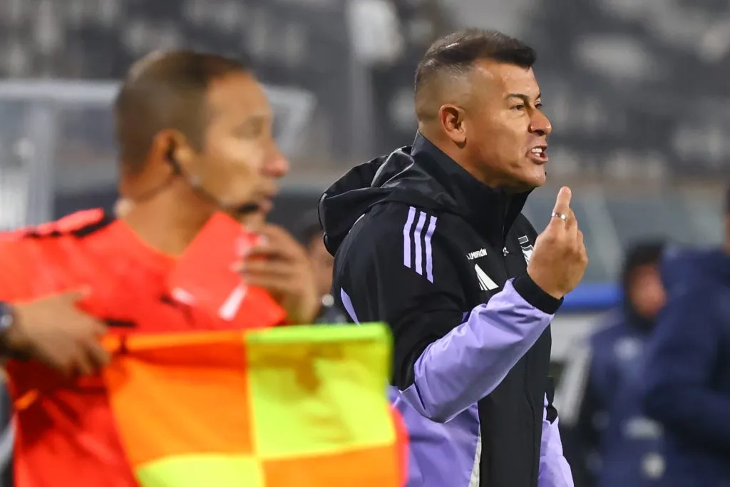 Marcelo Barticciotto asegura que el DT espera que le paguen lo que corresponde para partir del Cacique. 