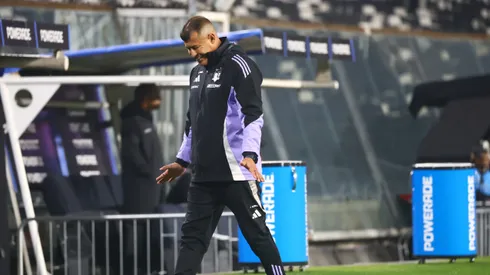 Candidato para reemplazar a Almirón en Colo Colo tiene nuevo club.