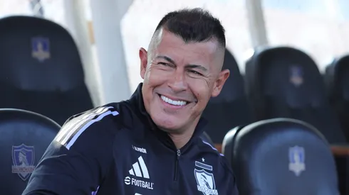 Jorge Almirón sigue siendo entrenador de Colo Colo.