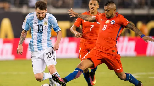 Gareca sorprende y compara a Arturo Vidal con Lionel Messi