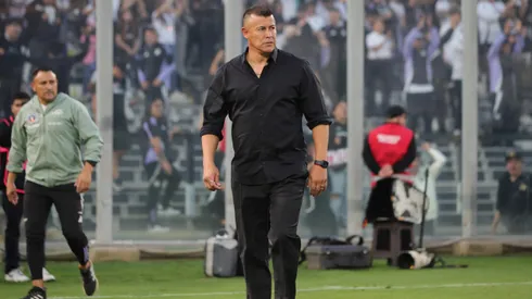 ¡Jorge Almirón arriba a Chile con histórico representante de Maradona!