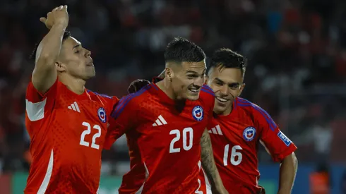 Aseguran que club italiano sigue de cerca a Cepeda y Pizarro.