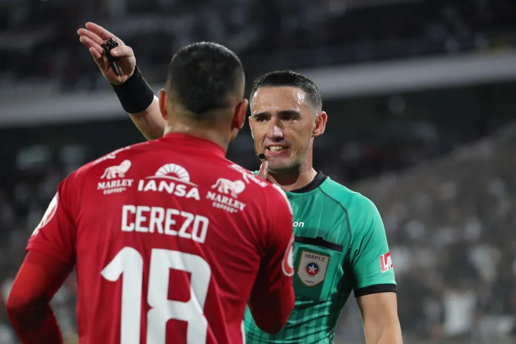 Gastón Philippe será el encargado de impartir justicia en el partido de esta tarde ante Cobresal en el Estadio Monumental.