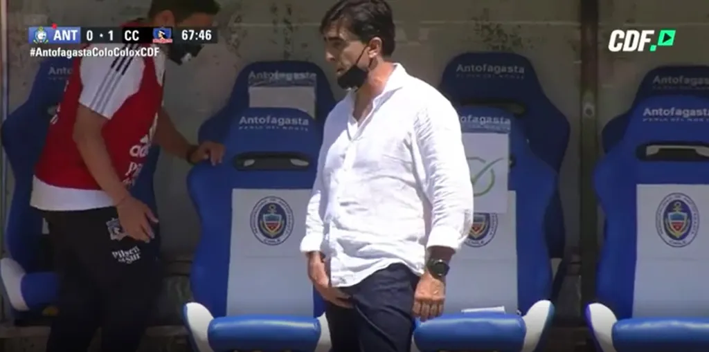 El gesto por el que Gustavo Quinteros fue castigado por tres fechas en Colo Colo.