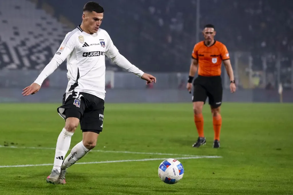 El delantero en partido con Cobresal. (Foto: Photosport)
