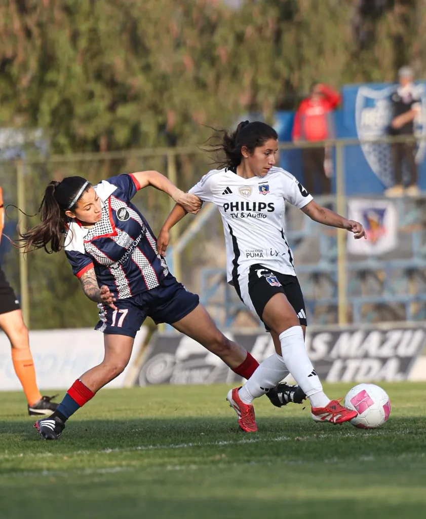 Anaís Álvarez en el partido frente a Recoleta. (Foto: @ColoColoFem)