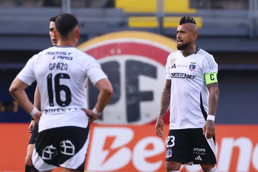 Arturo Vidal se fue expulsado en Colo Colo