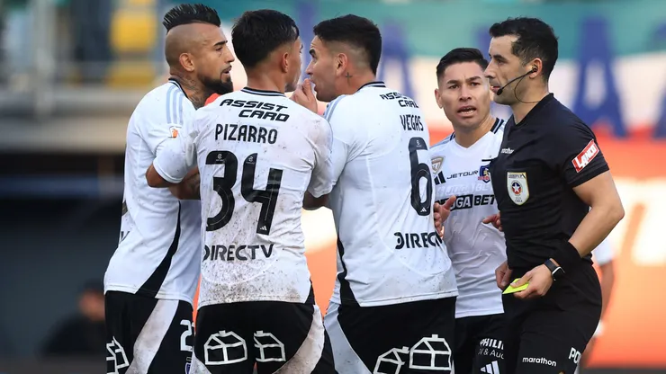 Las polémicas entre Colo Colo y Fernando Véjar.