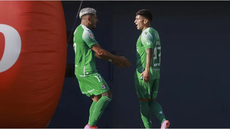 Revelan que Colo Colo y la “U” miran a figura de Audax como refuerzo.